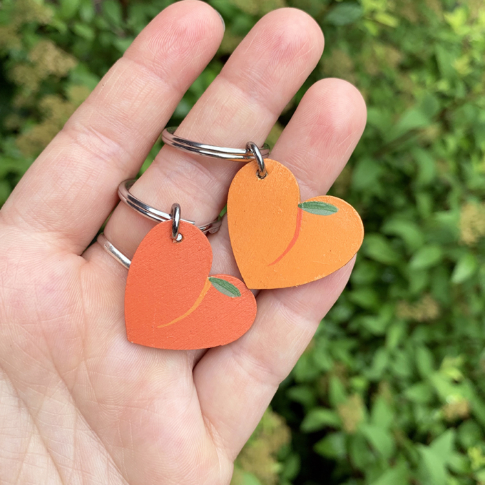 twopeachkeychains